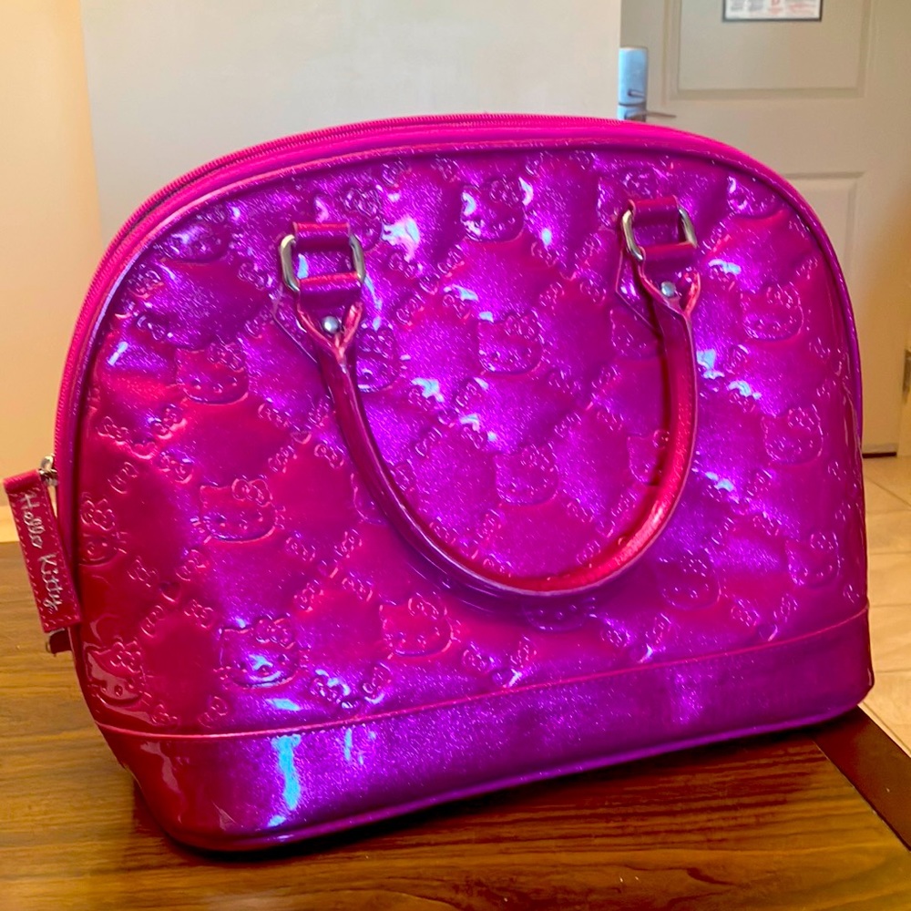 Pink Hello Kitty Pocketbook